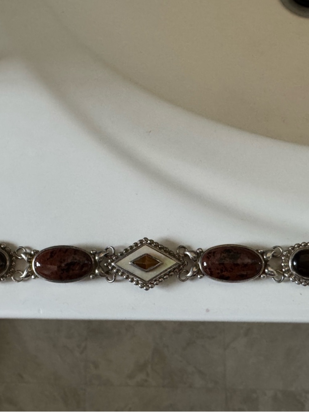 Uniquely exquisite Tigers Eye 925 Sterling Silver Bracelet
